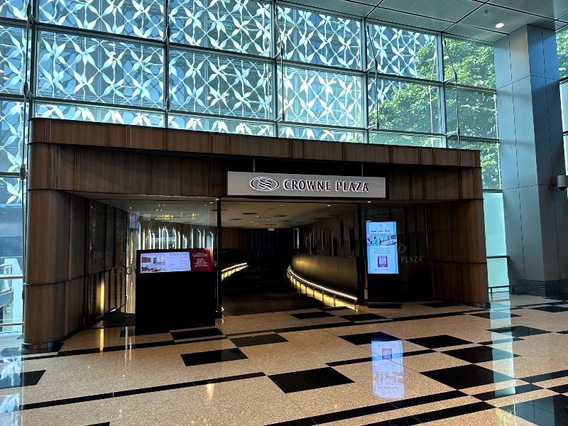 Entrance Crowne Plaza Changi Airport, Singapore