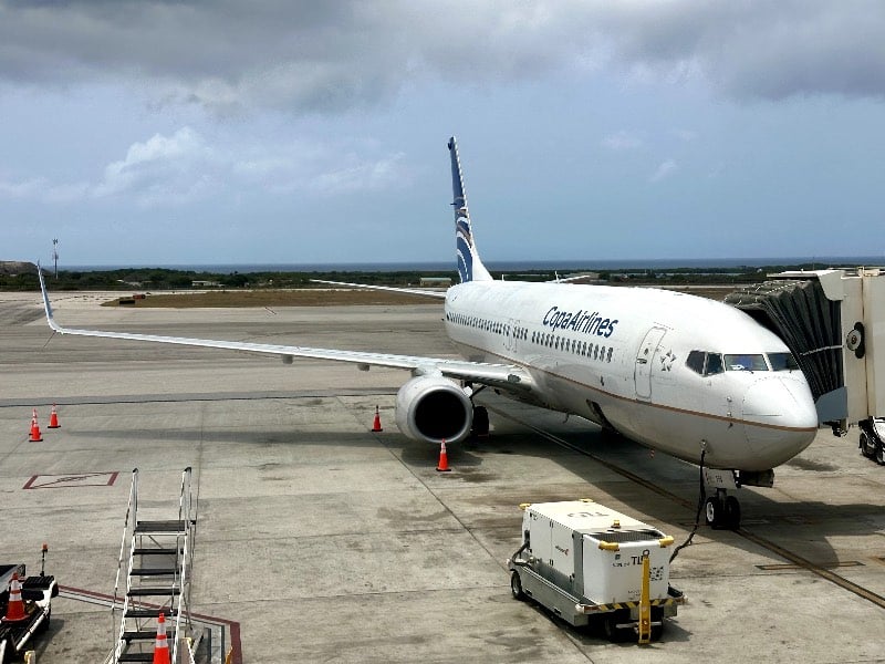 Copa Airlines Boeing 737-800 at AUA