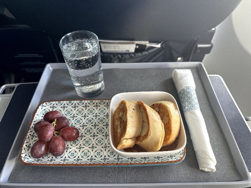 French toast with grapes for breakfast in Copa Airlines Business Class