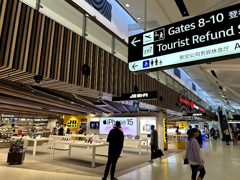 JB Hi-Fi store at Heinemann Duty Free in Sydney Airport Terminal 1