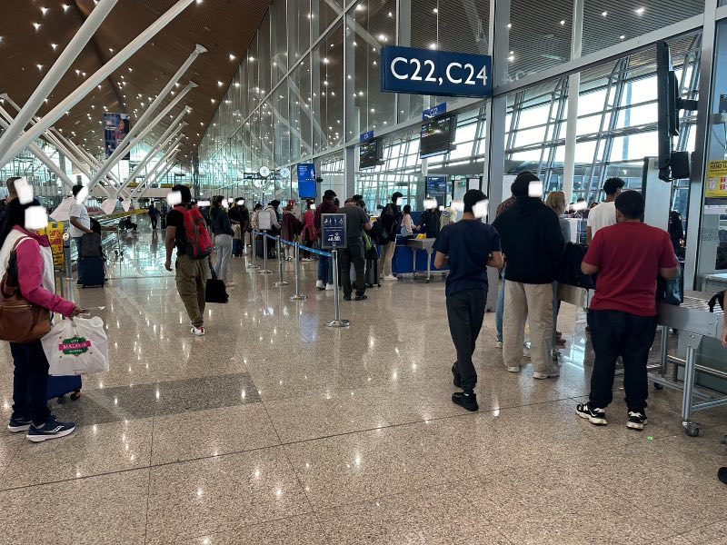 Malaysia Airlines boarding gate at KLIA