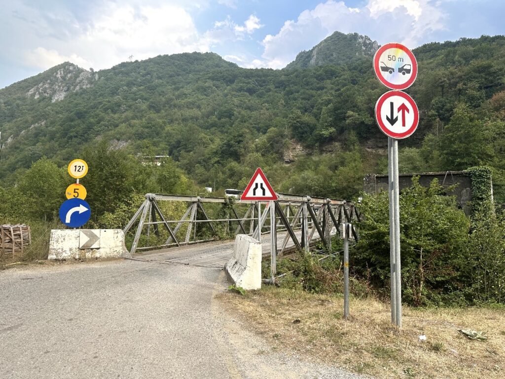 One of the land border crossings from Bosnia and Herzegovina to Montenegro