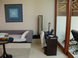 King Beach Villa - Office.JPG