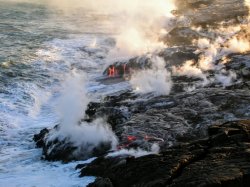 2006-08-03 18_19 - Where the lava meets the sea 39.jpg