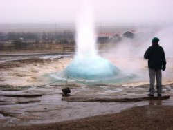 Geysir eruption break out.JPG