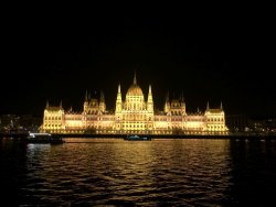 Hungarian Parliament April 2016.jpg