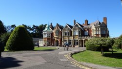 Blethchley Park Mansion 2018.jpg