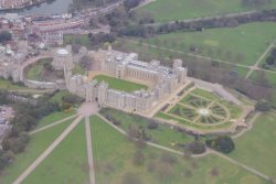 Windsor Castle landing LHR.jpg