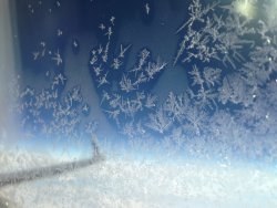 Ice patterns on AY E195 HEL-MAN.JPG