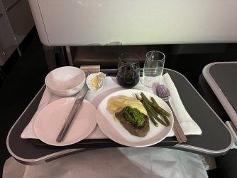 Qantas Business Class Beef Main.jpeg