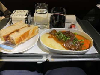 QF781 Meal.jpg