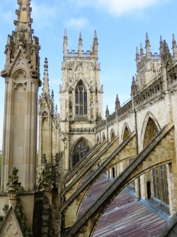 York flying buttresses.JPG