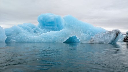 20 Jokursarlon ice bergs.jpg