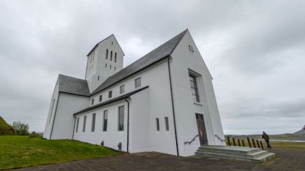 22 Skalholt Cathedral outside.jpg