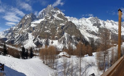 20250308_mt blanc Panorama small.jpg